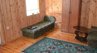 Гостевой дом Юкка Судак Семейный номер-4