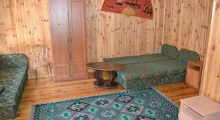 Гостевой дом Юкка Судак Семейный номер-3