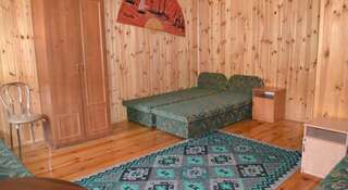 Гостевой дом Юкка Судак Семейный номер-2